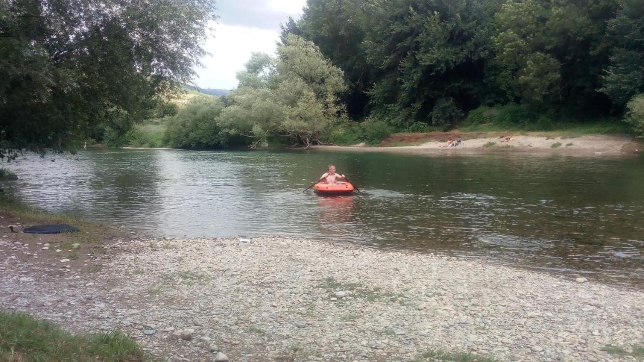 Gite de la Fontaine Paulhe Esterno foto