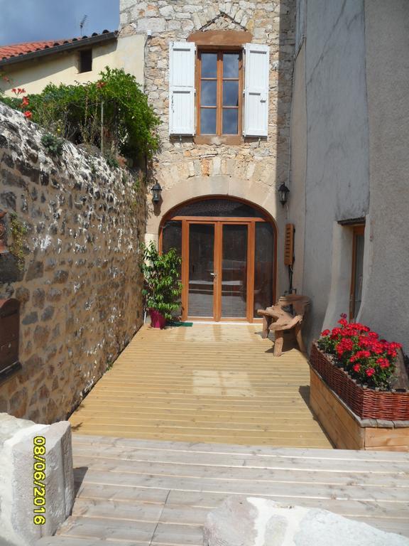 Gite de la Fontaine Paulhe Esterno foto